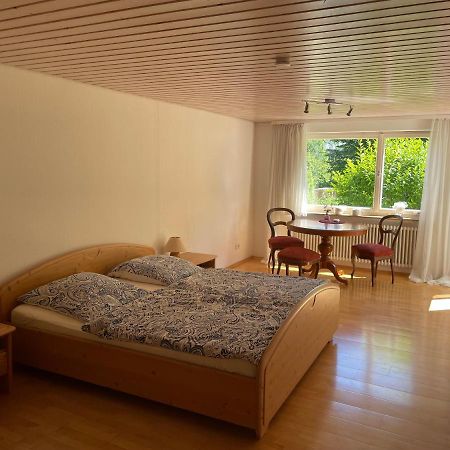 2-Zimmer-Nichtraucher-Ferienwohnung Strobel ทือบิงเงิน ภายนอก รูปภาพ